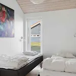 Sea View And Space For The Whole Family