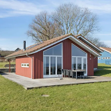 Дом отдыха Sea View And Space For The Whole Family