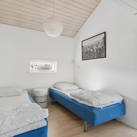 Sea View And Space For The Whole Family Hébergement de vacances Augustenborg