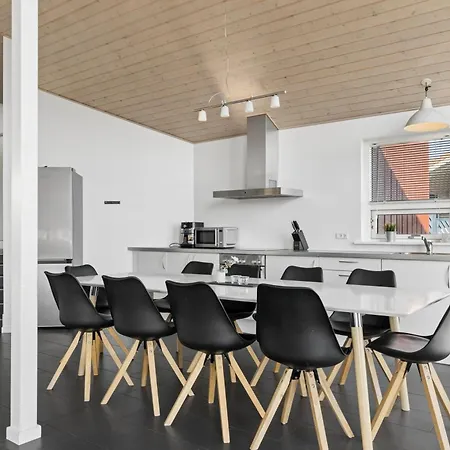Sea View And Space For The Whole Family Hébergement de vacances Augustenborg