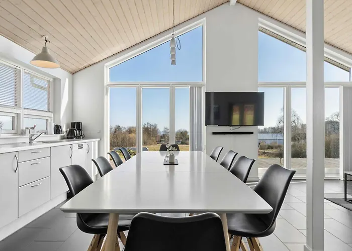 Sea View And Space For The Whole Family Semesterbostad