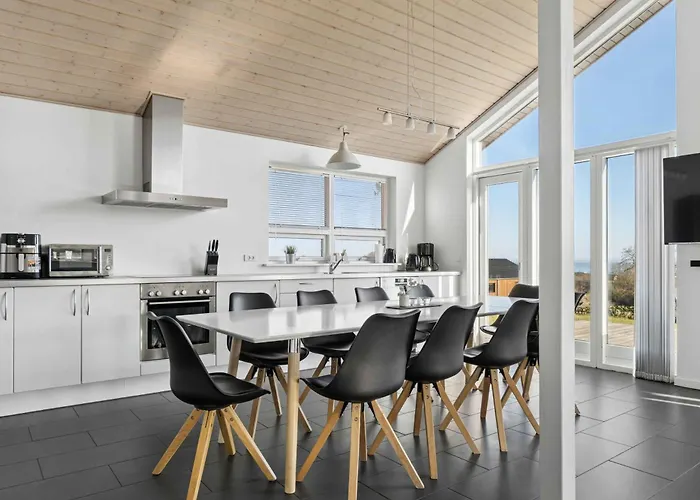 Sea View And Space For The Whole Family *